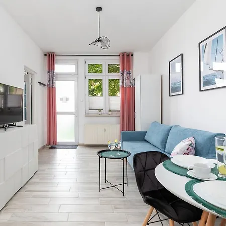 Kolejowa Apartment With A Mezzanine Miedzyzdroje By Noclegi Renters Exterior photo