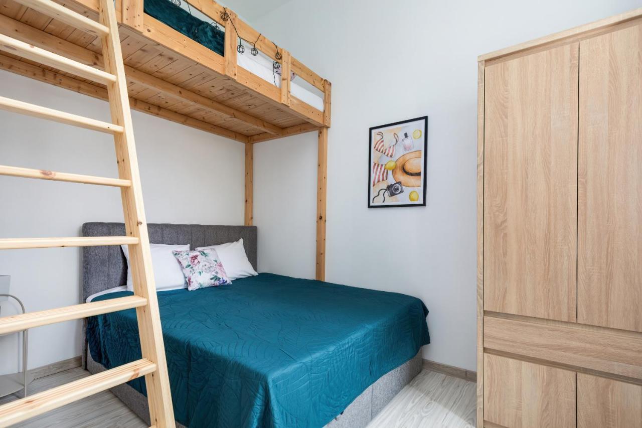 Kolejowa With A Mezzanine By Renters Apartment *