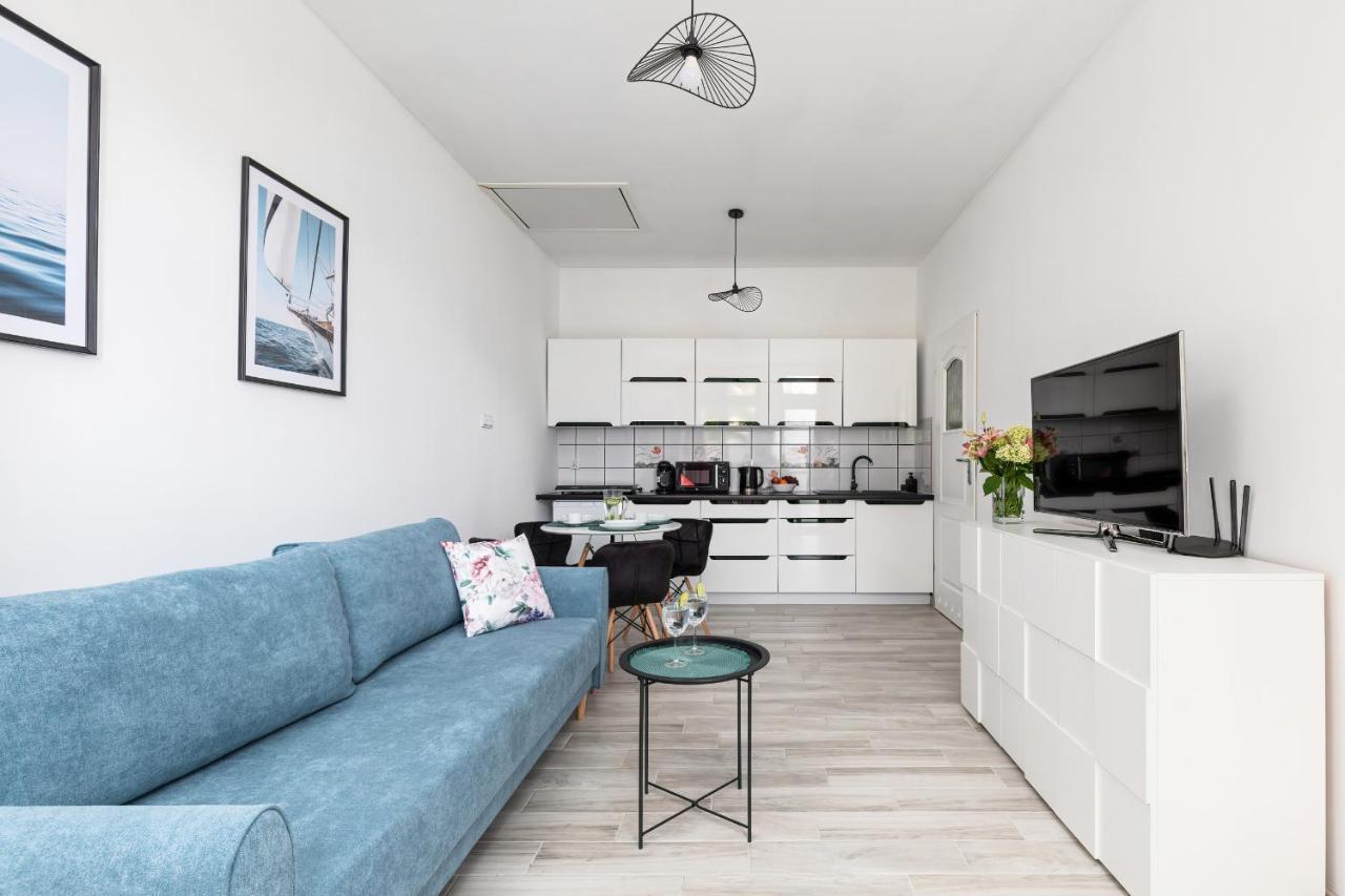 Kolejowa With A Mezzanine By Renters